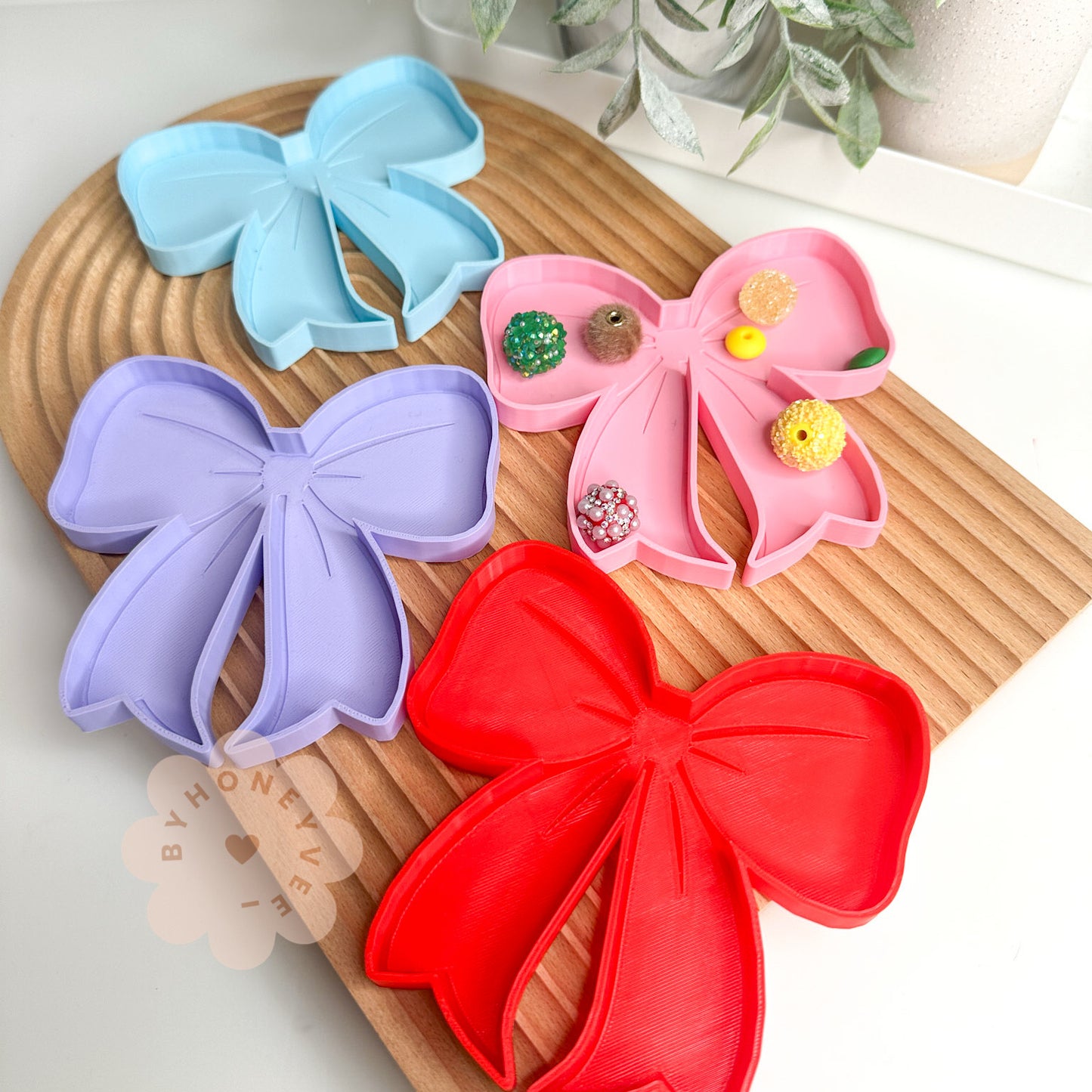 Bow Tray