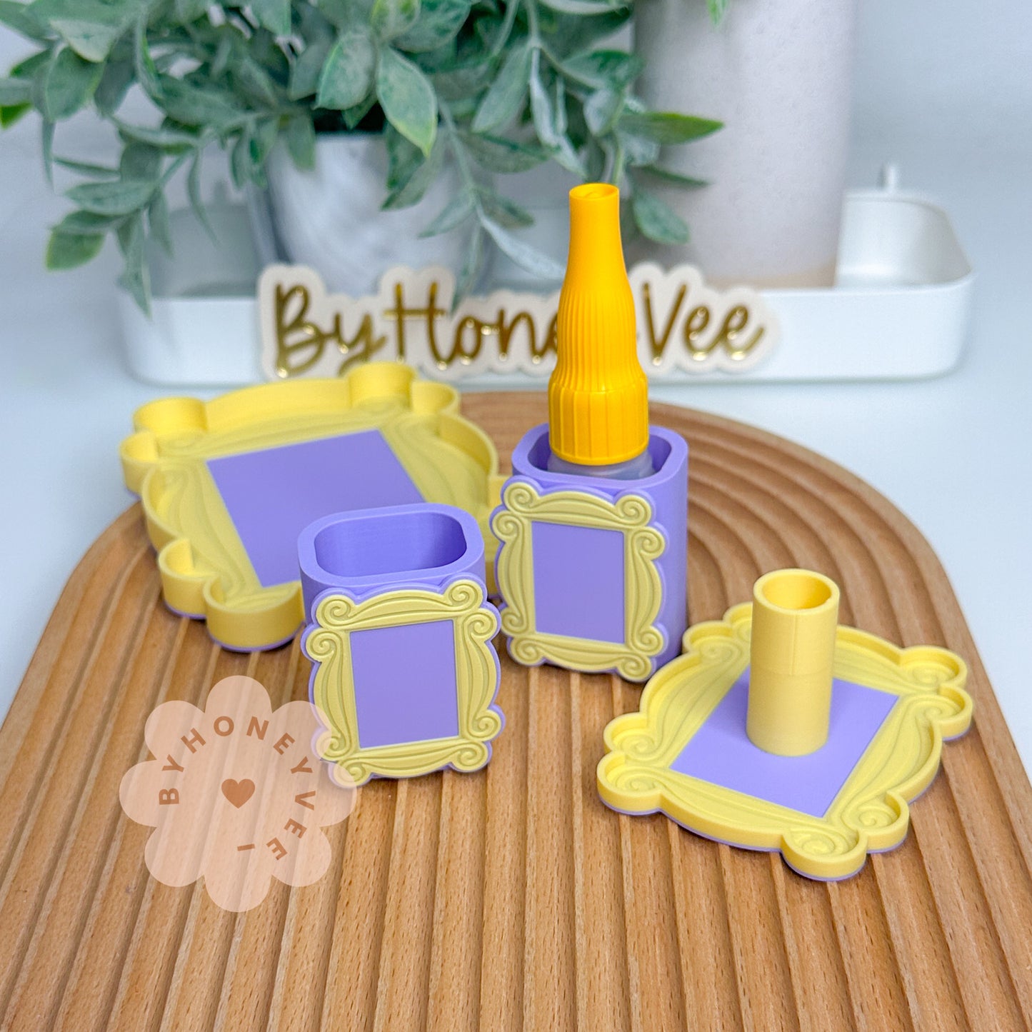 Friends Glue Holder