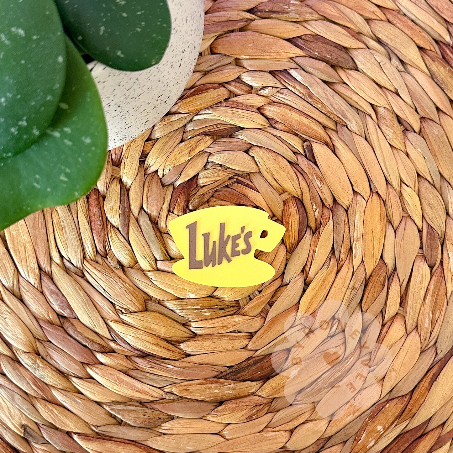 Luke’s Straw Topper