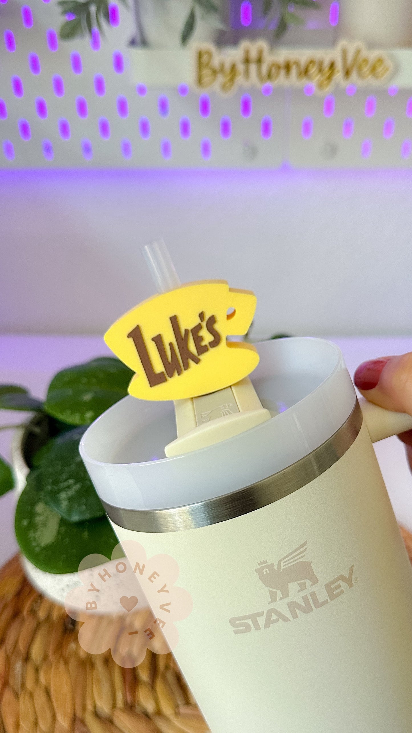 Luke’s Straw Topper