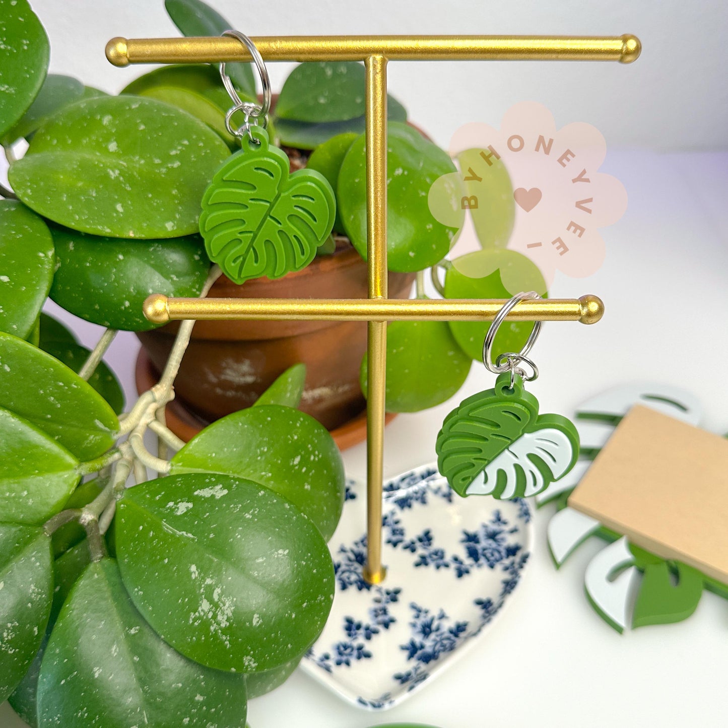 Monstera Leaf Keychain